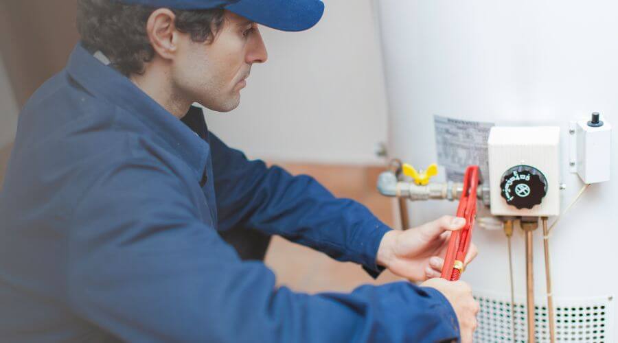 Local water heater installation in Holland, TX